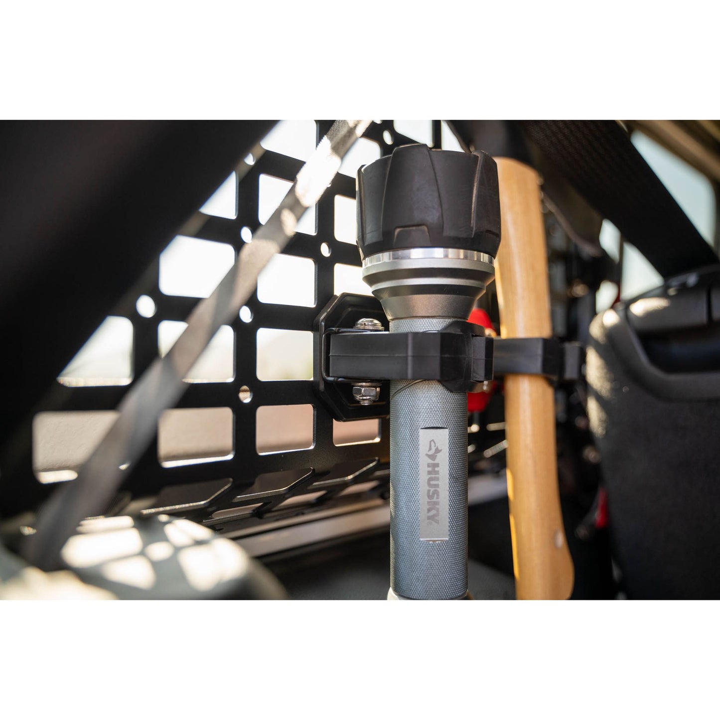 DV8 OFF-ROAD | Quick Release Molle Tool Mount Red  | UNMM-01RD
