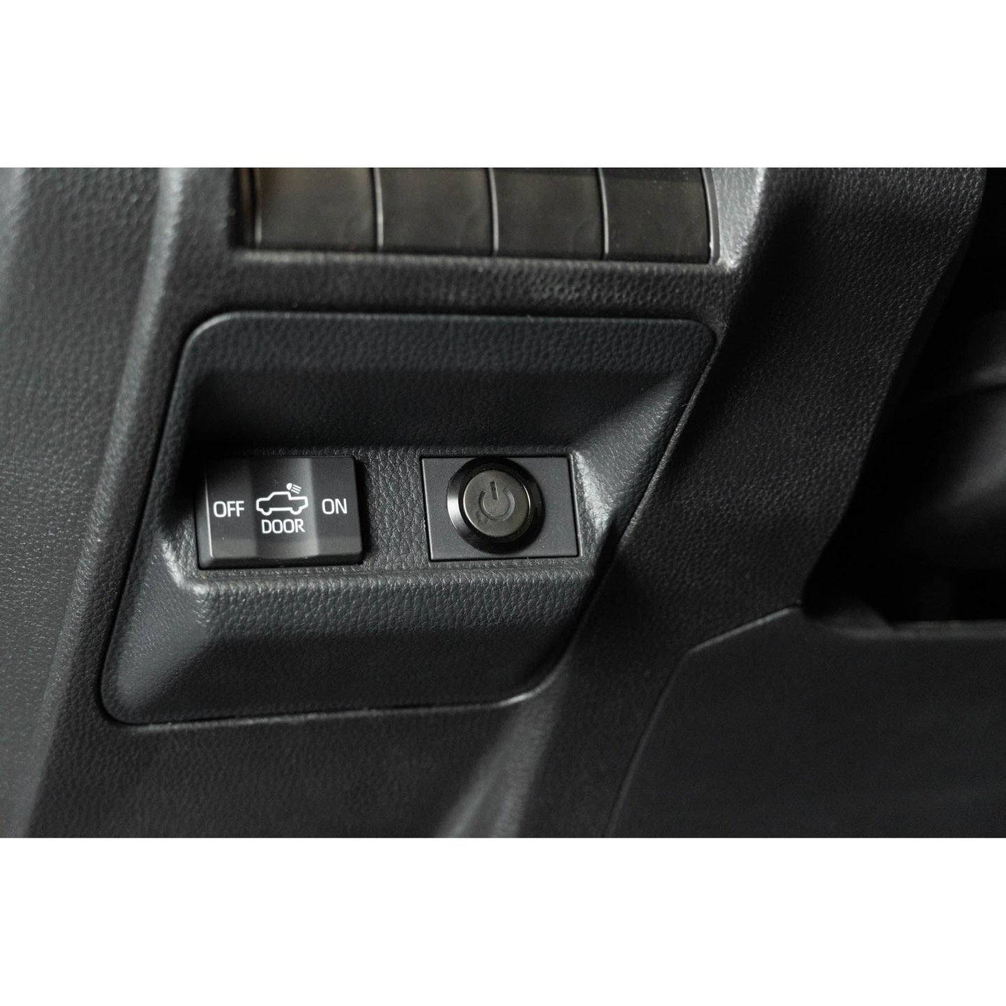 DV8 OFF-ROAD | 60 AMP Wire Harness w/ Switch & DTP Connector  | UNWH-01