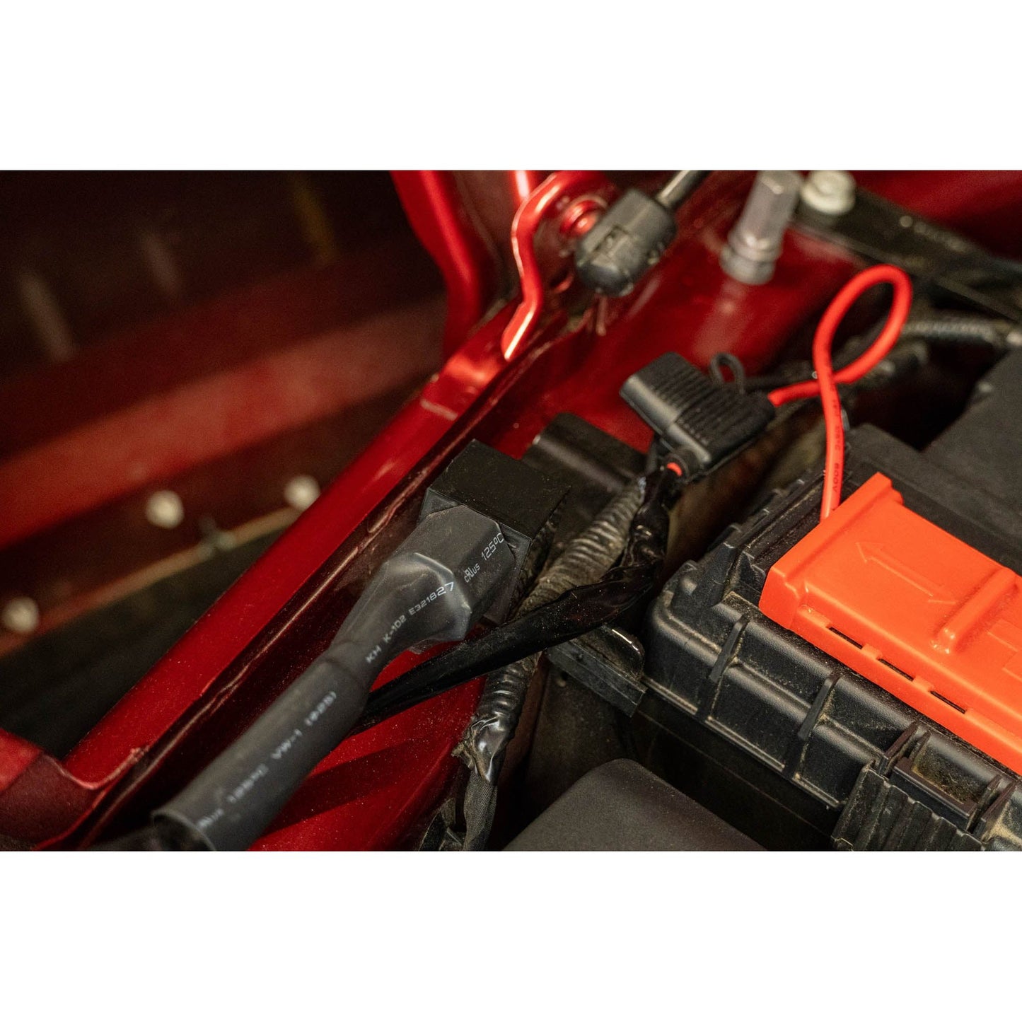 DV8 OFF-ROAD | 60 AMP Wire Harness w/ Switch & DTP Connector  | UNWH-01