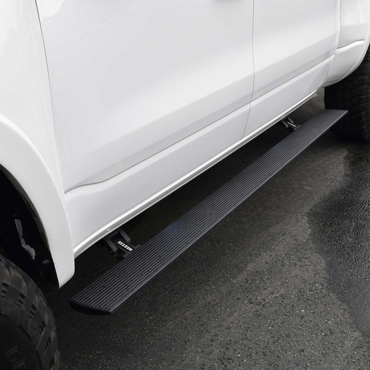 Westin Pro-e Electric Running Boards 2019-2024 Ram 1500 Crew Cab