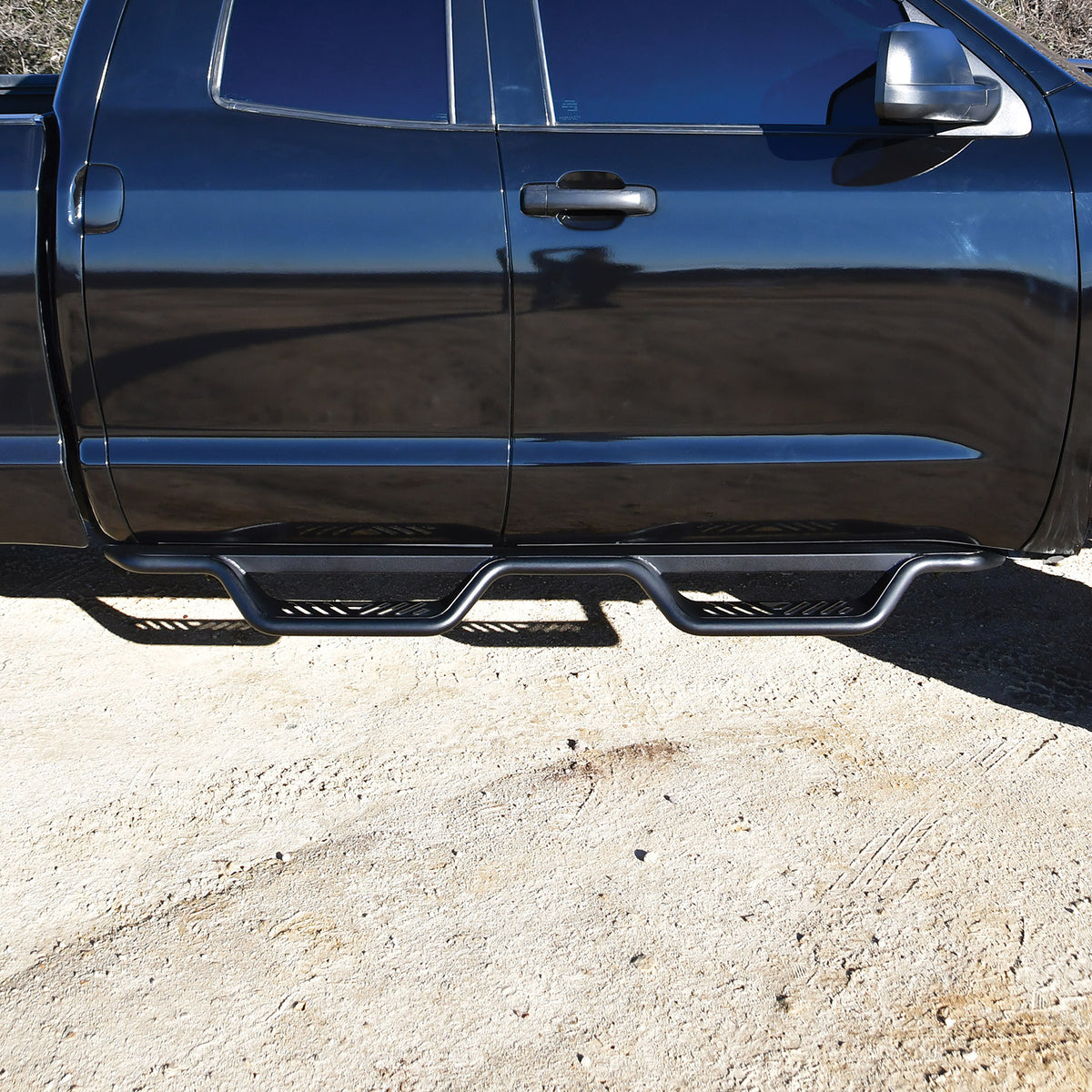 Westin Outlaw Drop Nerf Steps 2007-2021 Toyota Tundra Double Cab