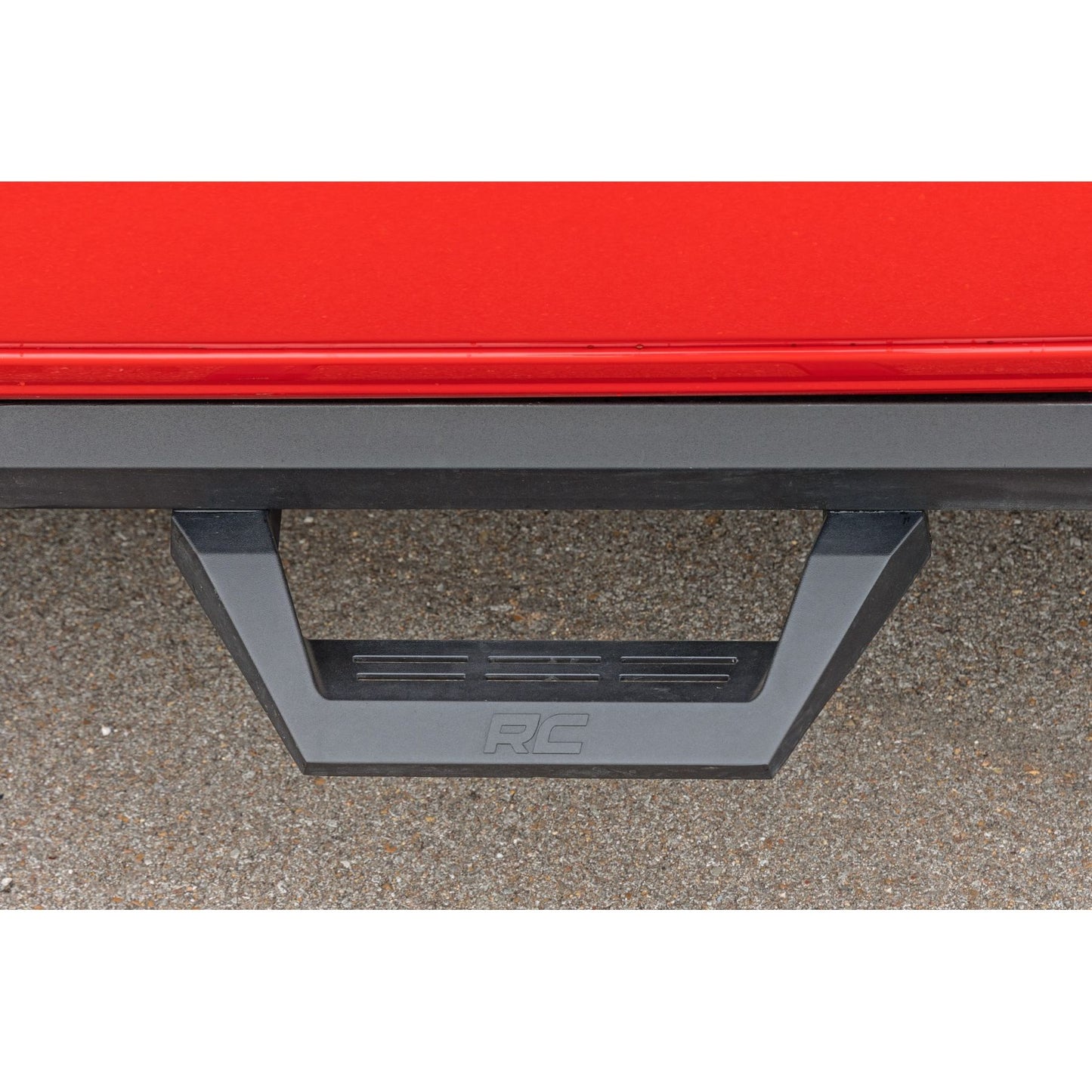 ROUGH COUNTRY SRX2 Adj Aluminum Step | Crew Cab | Ram 1500 (19-25)/1500 TRX (21-24)  | 31008A