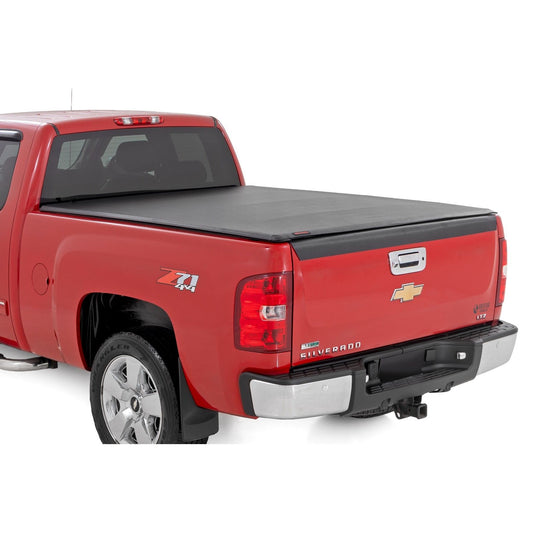 ROUGH COUNTRY Soft Roll Up Bed Cover | 6'7" Bed | Chevy/GMC 1500/2500HD/3500HD (07-14) | 42207650