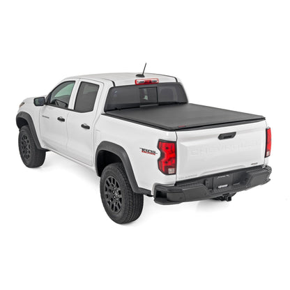 ROUGH COUNTRY Soft Roll Up Bed Cover | 5' Bed | Chevy/GMC Canyon/Colorado 2WD/4WD (15-25) | 42120500