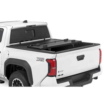 ROUGH COUNTRY | Hard Low Profile Bed Cover  6' Bed  Toyota Tacoma 2WD/4WD (2024-2026) | 47410600B