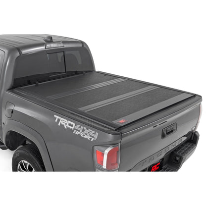 ROUGH COUNTRY Hard Low Profile Bed Cover | 6' Bed | Toyota Tacoma 2WD/4WD (2016-2023) | 47420600B
