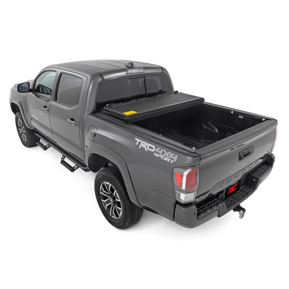 ROUGH COUNTRY Hard Low Profile Bed Cover | 6' Bed | Toyota Tacoma 2WD/4WD (2016-2023) | 47420600B