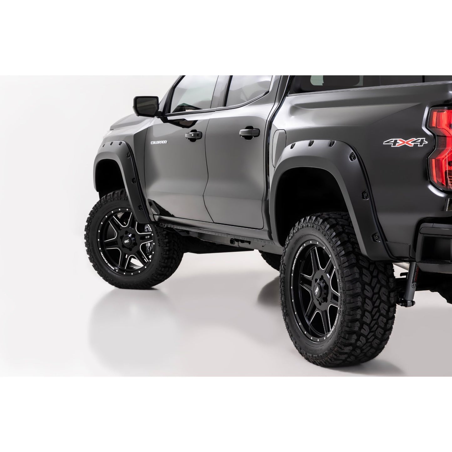ROUGH COUNTRY | Pocket Fender Flares  GAE Snowdrift  Chevy Colorado 2WD/4WD (2023-2026) | F-C12311-GAE