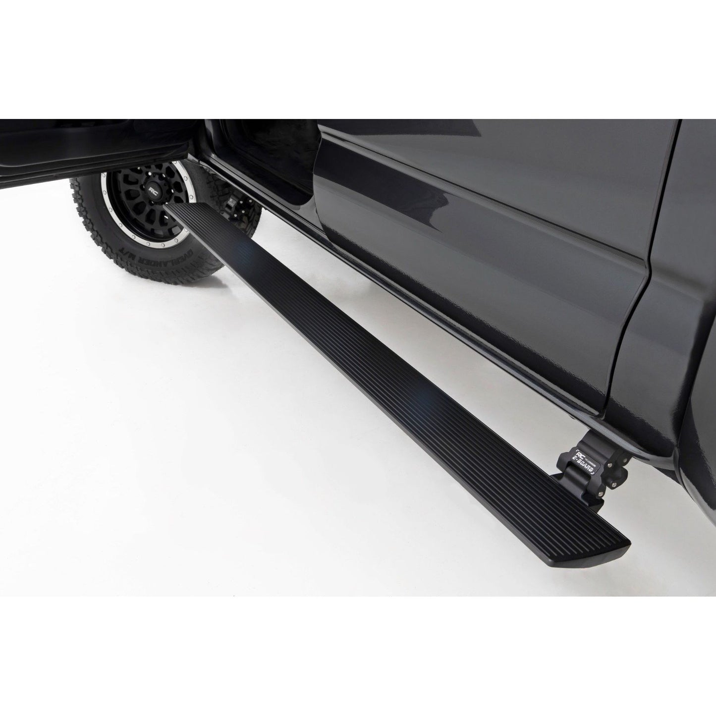 ROUGH COUNTRY Power Running Boards | Dual Electric Motor | Double Cab | Toyota Tacoma (05-23) | PSR652110