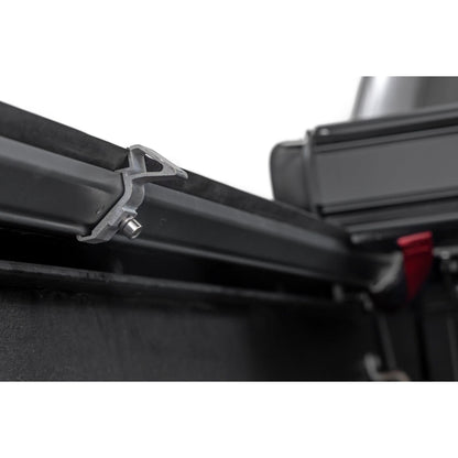ROUGH COUNTRY | Hard Low Profile Bed Cover  5' Bed  Toyota Tacoma 2WD/4WD (05-15) | 47415500B