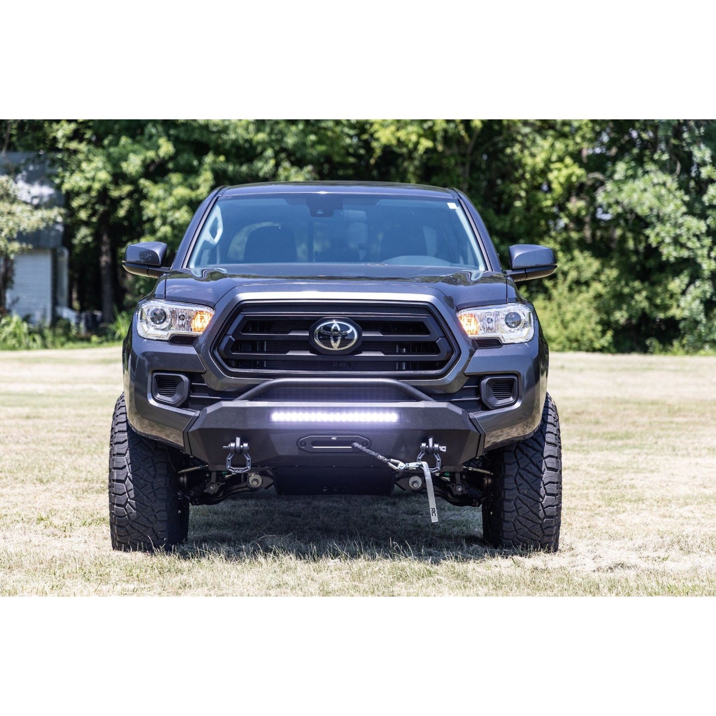 ROUGH COUNTRY Front Bumper | Hybrid | 9500-Lb Pro Series Winch | Synthetic Rope | Toyota Tacoma (16-23) | 10714