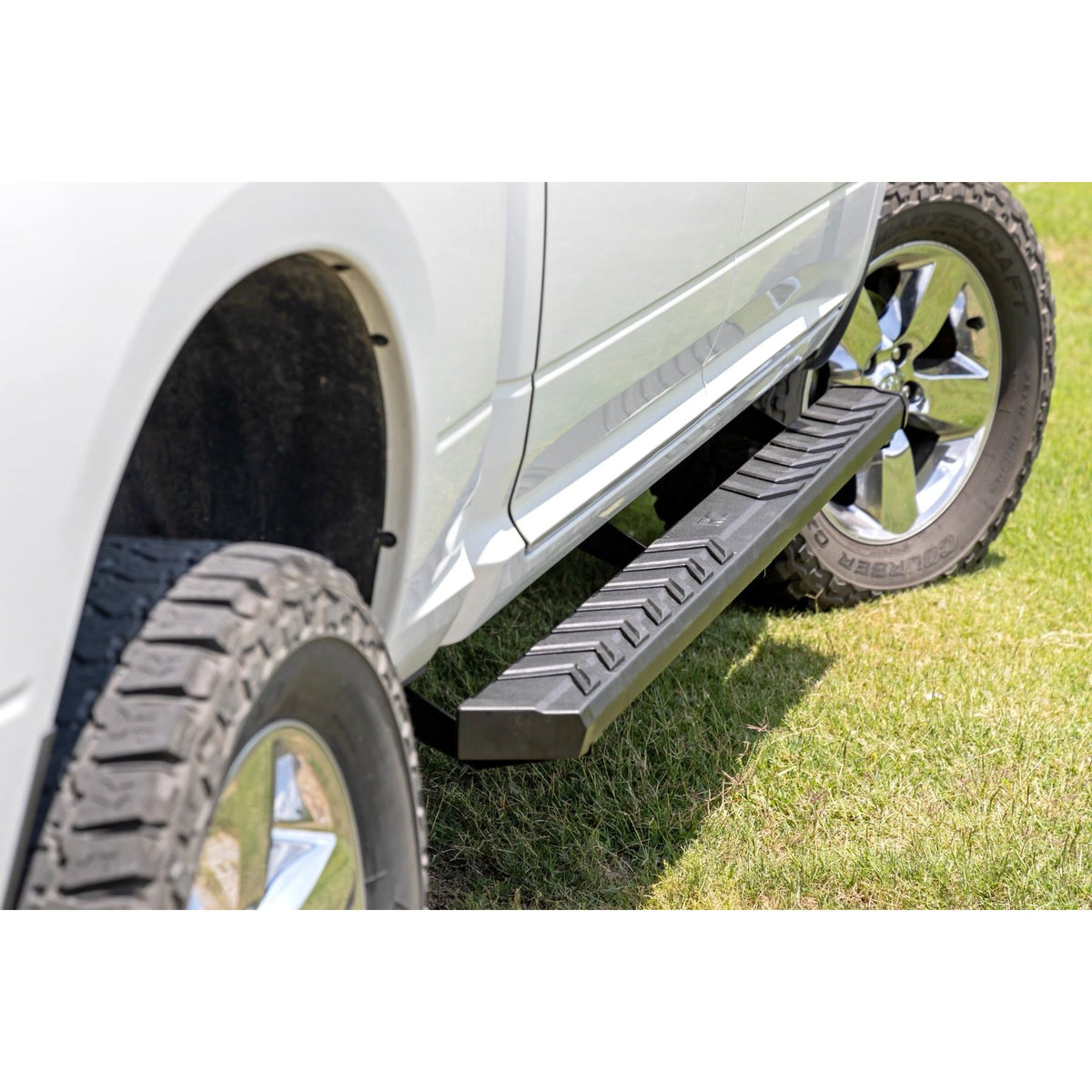 ROUGH COUNTRY RCS41003A 41003A BA2 Running Board Side Ram 1500/2500/3500