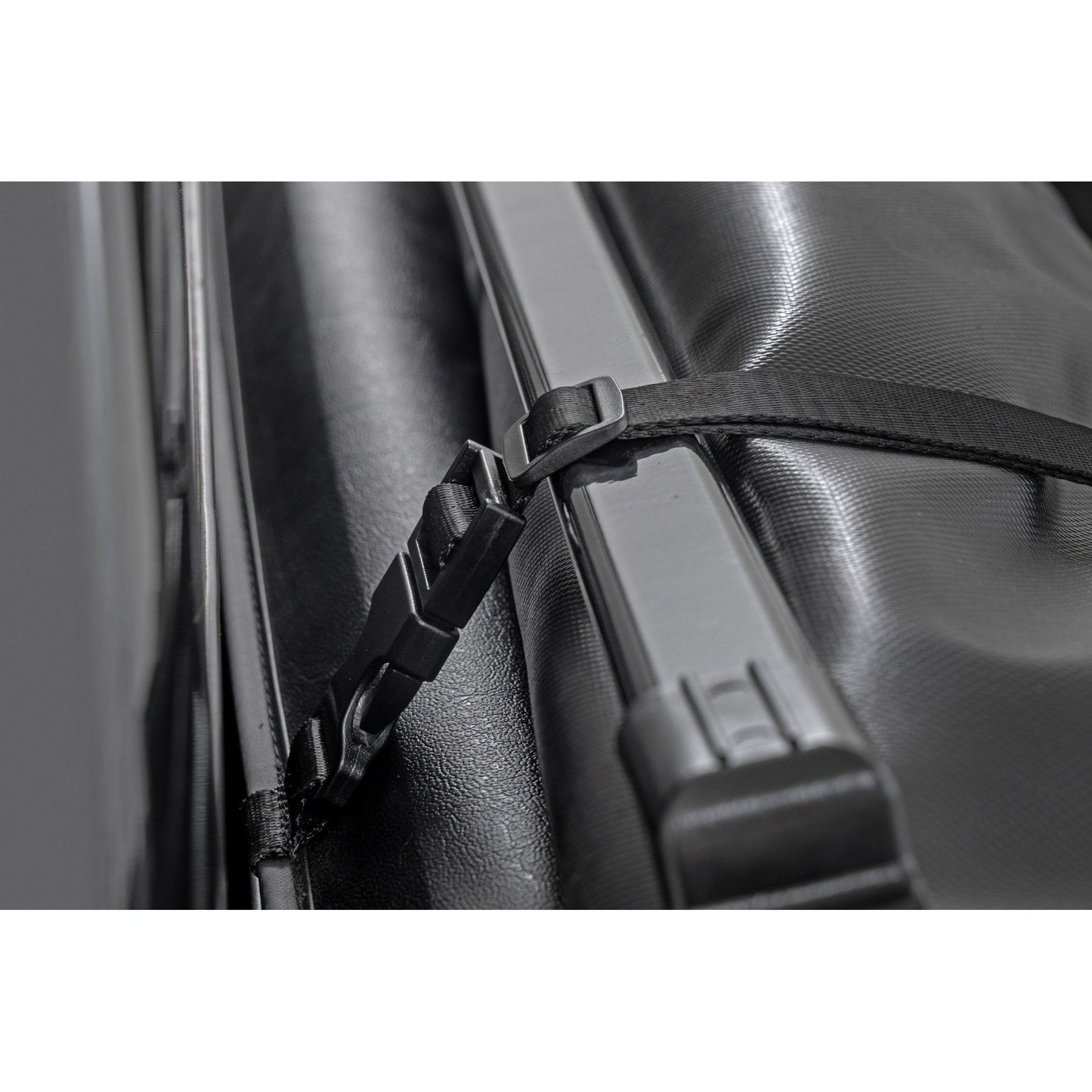 ROUGH COUNTRY Soft Roll Up Bed Cover | 5' Bed | Nissan Frontier 2WD/4WD (2005-2021) | 42805500
