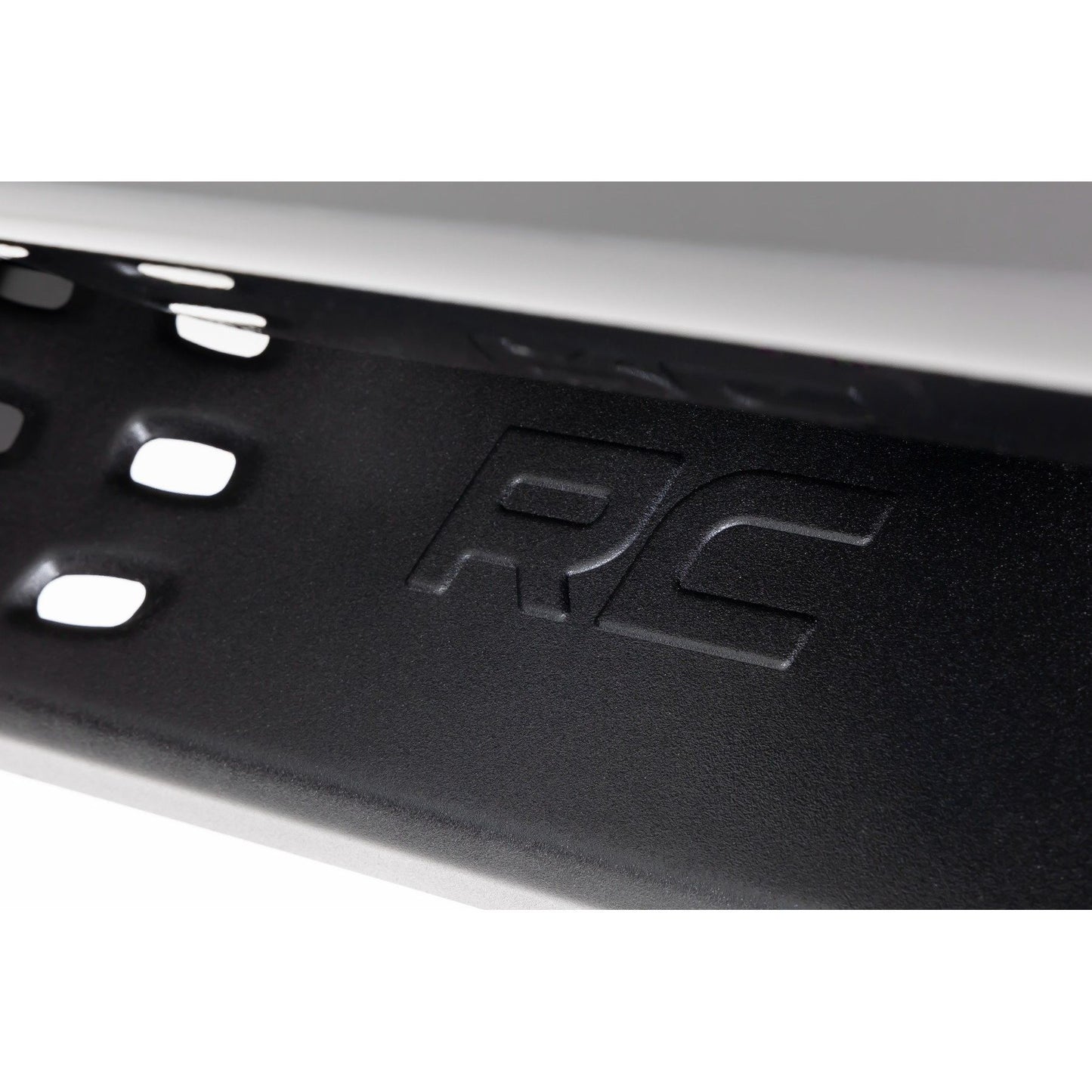 ROUGH COUNTRY RPT2 Running Board | Crew Cab | Black | Toyota Tundra 2WD/4WD (2007-2021) | 44006