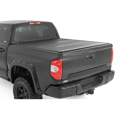 ROUGH COUNTRY Hard Low Profile Bed Cover | 5'7" Bed | Toyota Tundra 2WD/4WD (2007-2021) | 47414550B