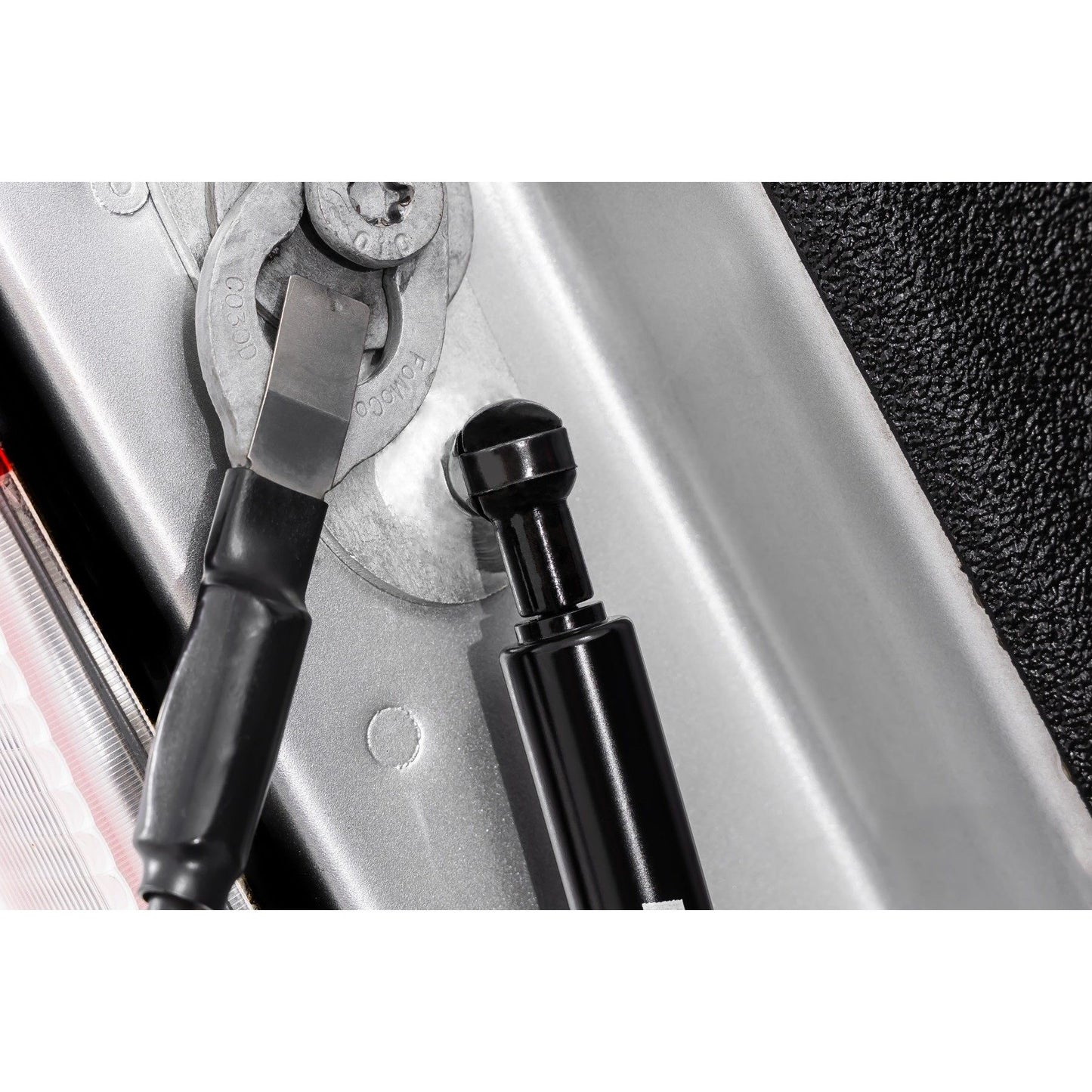 ROUGH COUNTRY Tailgate Assist | Ford F-150/F-250/F-350 2WD/4WD (2015-2025) | 73222