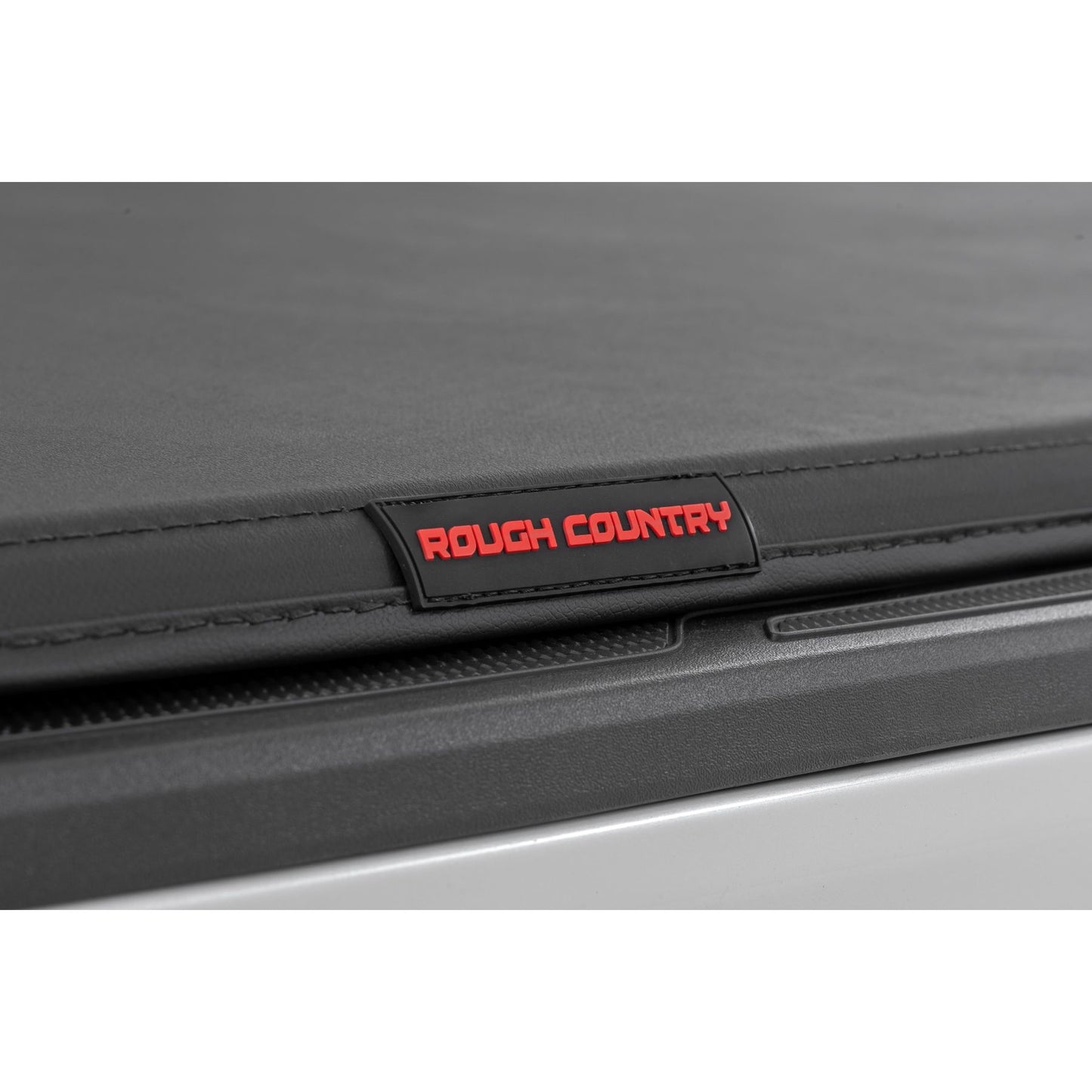 ROUGH COUNTRY | Soft Tri-Fold Bed Cover  5' Bed  Dbl Cab  Toyota Tacoma 2WD/4WD (24-26) | 41716505A