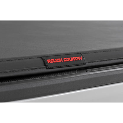 ROUGH COUNTRY | Soft Tri-Fold Bed Cover  5' Bed  Dbl Cab  Toyota Tacoma 2WD/4WD (24-26) | 41716505A