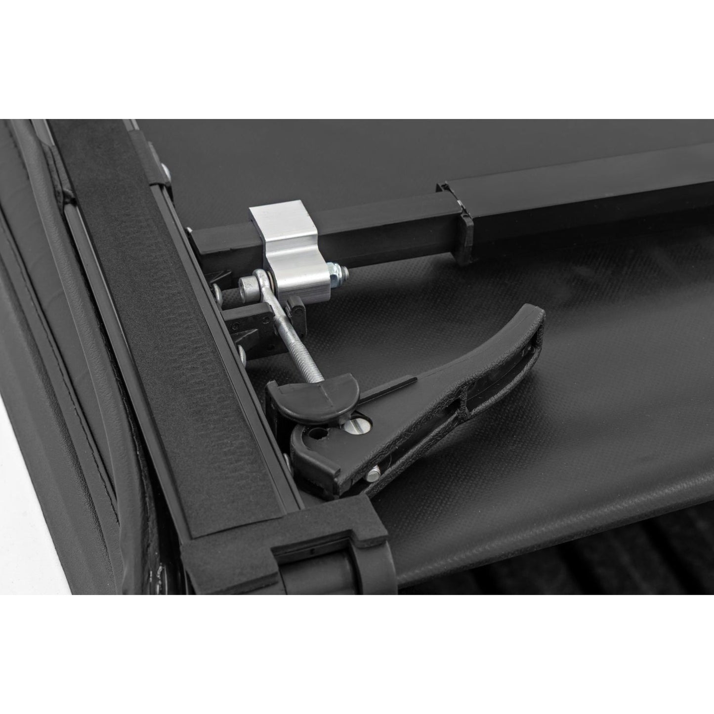 ROUGH COUNTRY | Soft Tri-Fold Bed Cover  5' Bed  Dbl Cab  Toyota Tacoma 2WD/4WD (24-26) | 41716505A