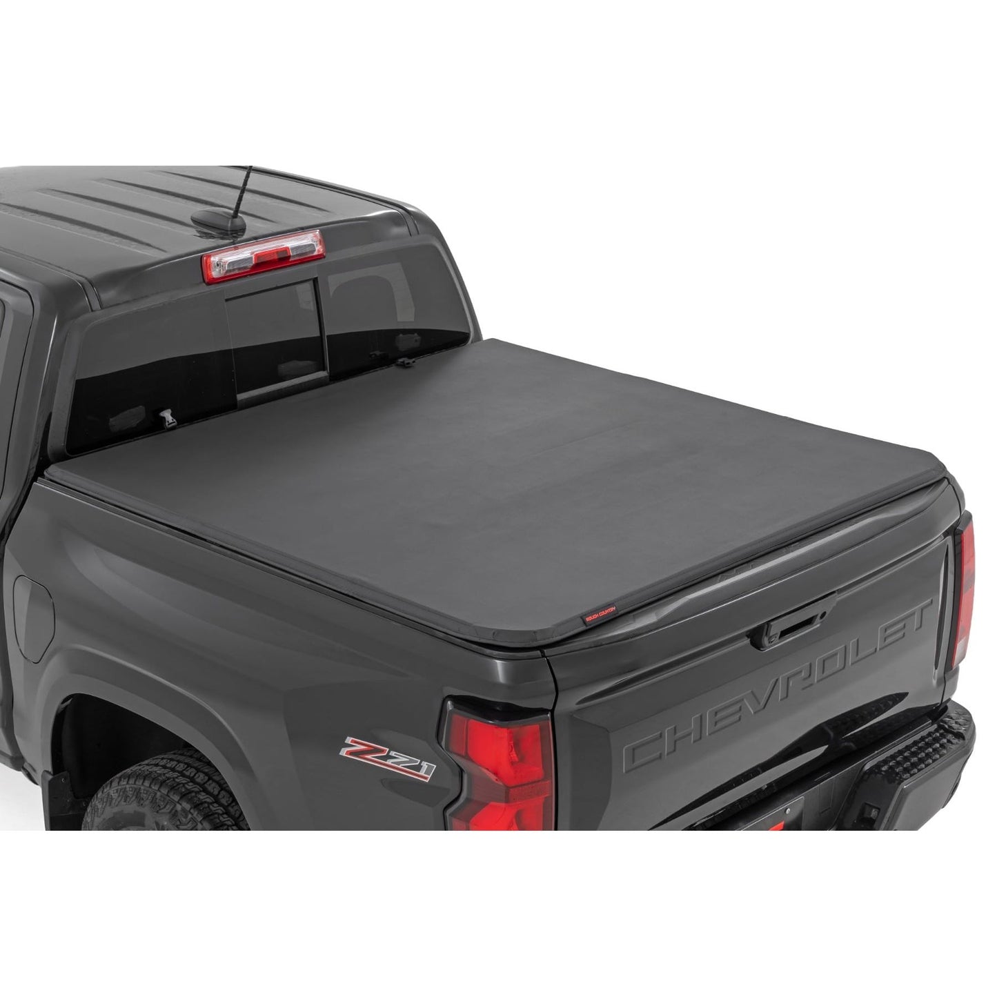 ROUGH COUNTRY | Soft Tri-Fold Bed Cover  5' Bed  Chevy/GMC Canyon/Colorado 2WD/4WD (23-26) | 41215700A