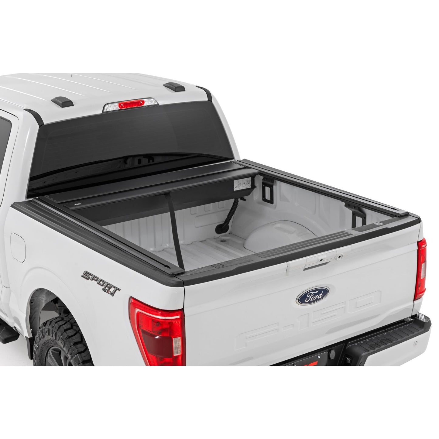 ROUGH COUNTRY | Manual Retractable Bed Cover  5'7" Bed  Ford F-150 (15-26)/F-150 Lightning (22-26) | 53509550