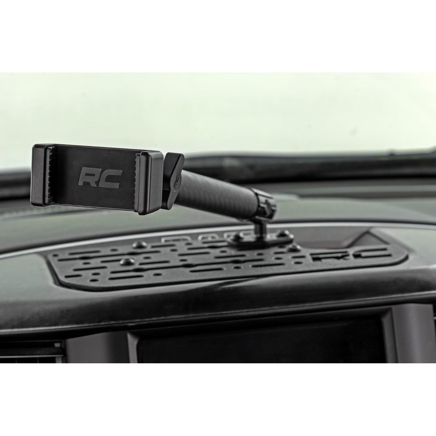 ROUGH COUNTRY | Dash Mount  10" Non-Mag Safe Mount Kit  10in Screen  Ram 1500 (19-26) | 33009