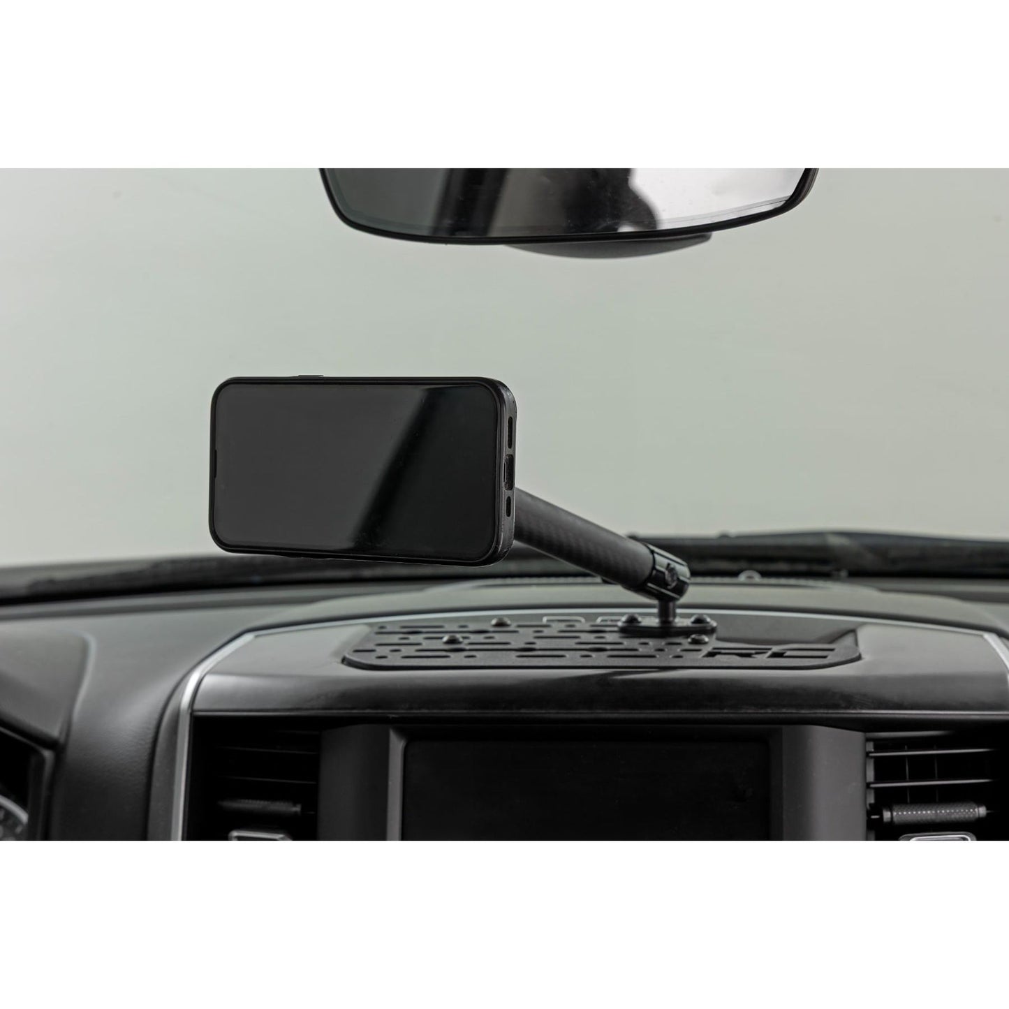 ROUGH COUNTRY | Dash Mount  10" Mag Safe Mount Kit  10in Screen  Ram 1500 2WD/4WD (19-26) | 33006