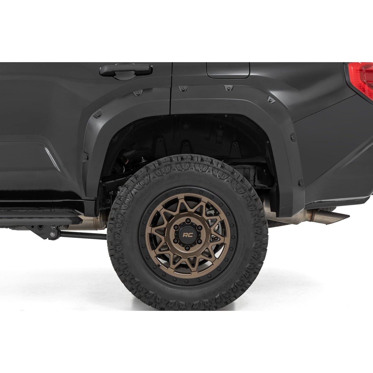 ROUGH COUNTRY | Fender Flares  040 Super White  Toyota 4Runner 2WD/4WD (2025-2026) | F-T12511-040