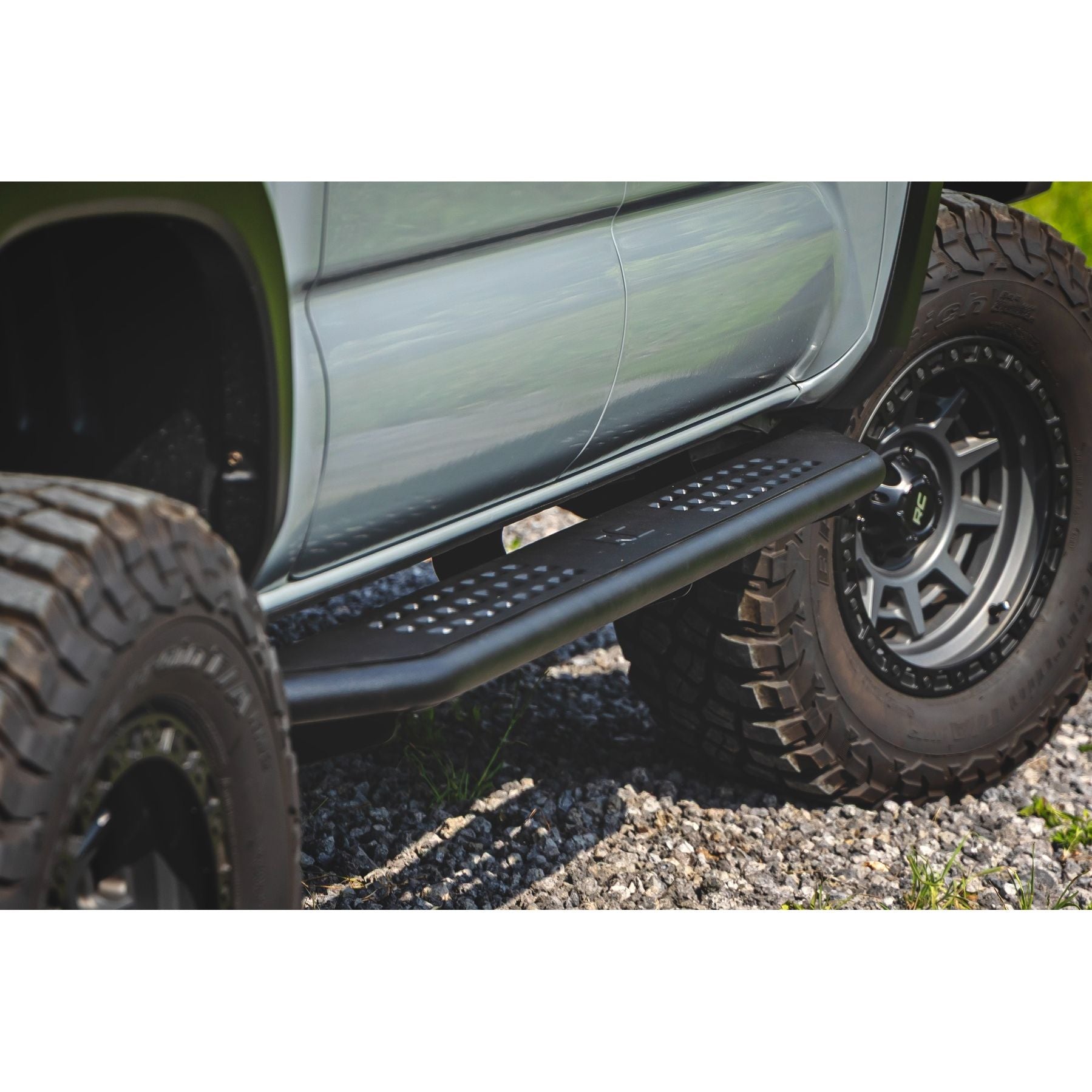 ROUGH COUNTRY RCS14012 14012 OV2 Running Boards Side Toyota Tacoma 16-23