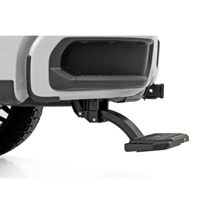 ROUGH COUNTRY Retractable Bed Step | Manual Pull | Chevy/GMC 1500 (19-26) | PW049798