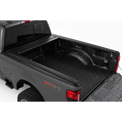 ROUGH COUNTRY | Manual Retractable Bed Cover  6'10" Bed  Ford F-250/F-350 Super Duty (17-26) | 53507650