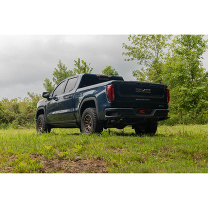 ROUGH COUNTRY 3.5 Inch Lift Kit | Mono Leaf Rear | GMC Sierra 1500 2WD/4WD (2019-2025 & Classic) | 28830RED