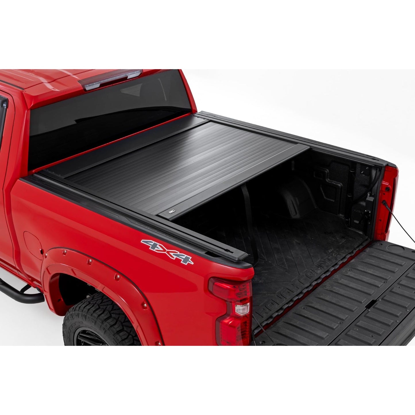 ROUGH COUNTRY | Manual Retractable Bed Cover  5'10" Bed  Chevy/GMC Sierra 1500 (19-26)/Silverado 1500 (19-26) | 53120580