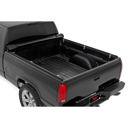 ROUGH COUNTRY Soft Roll Up Bed Cover | 6'7" Bed | Chevy/GMC 1500 (00-06 & Classic) | 42288650