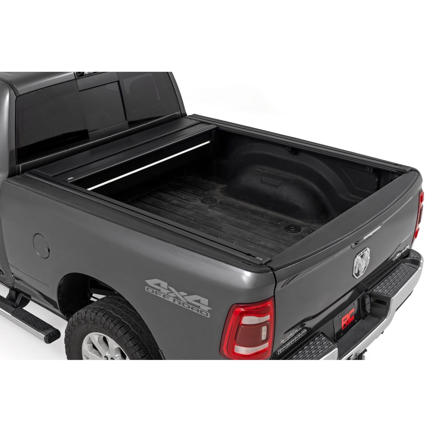 ROUGH COUNTRY | Powered Bed Cover  6'4" Bed  Ram 1500 (09-18) 2500 (10-26) 2WD/4WD | 51309650