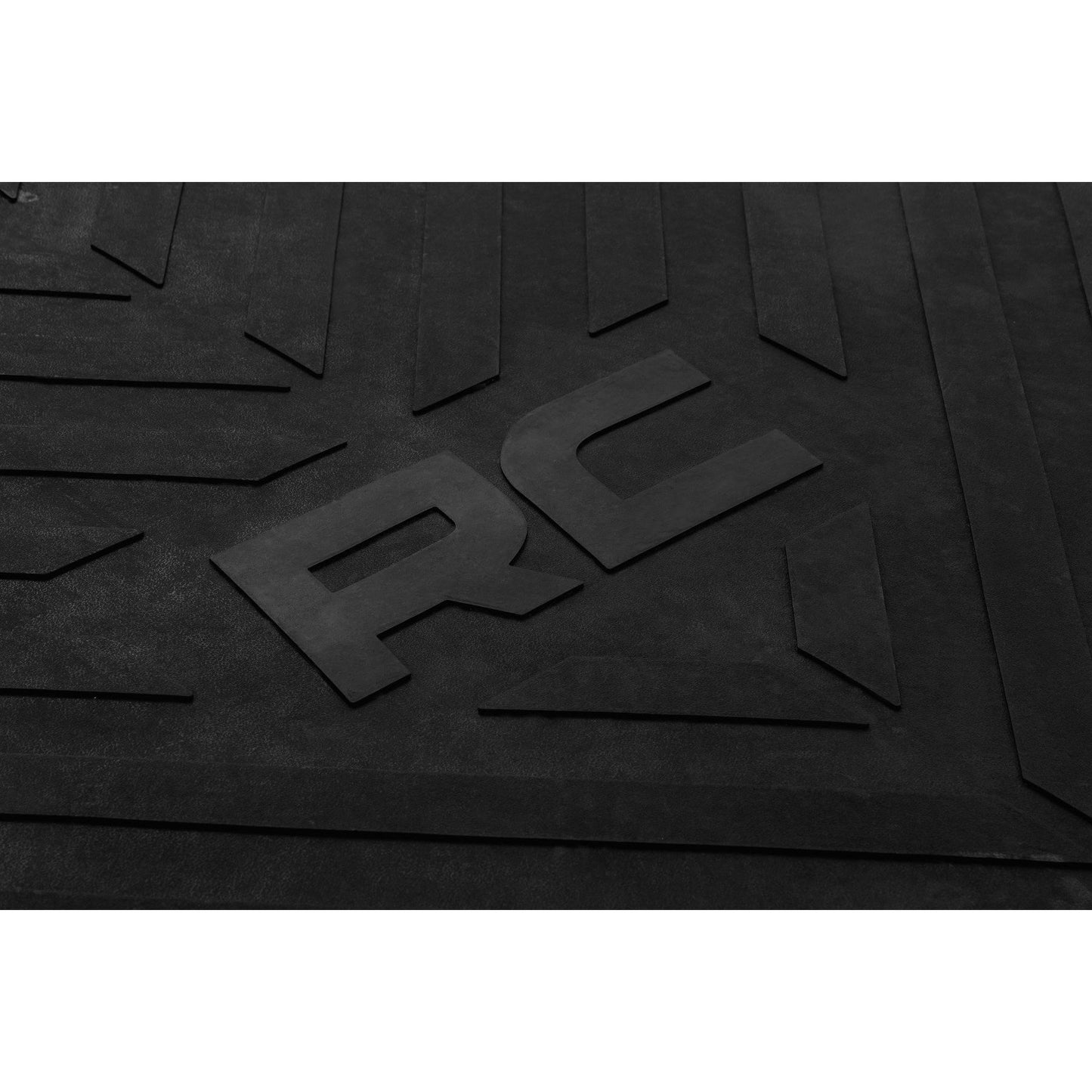 ROUGH COUNTRY Bed Mat | 6'9" Bed | RC Logo | Chevy/GMC  Silverado/Sierra 2500HD/3500HD (20-25) | RCM691