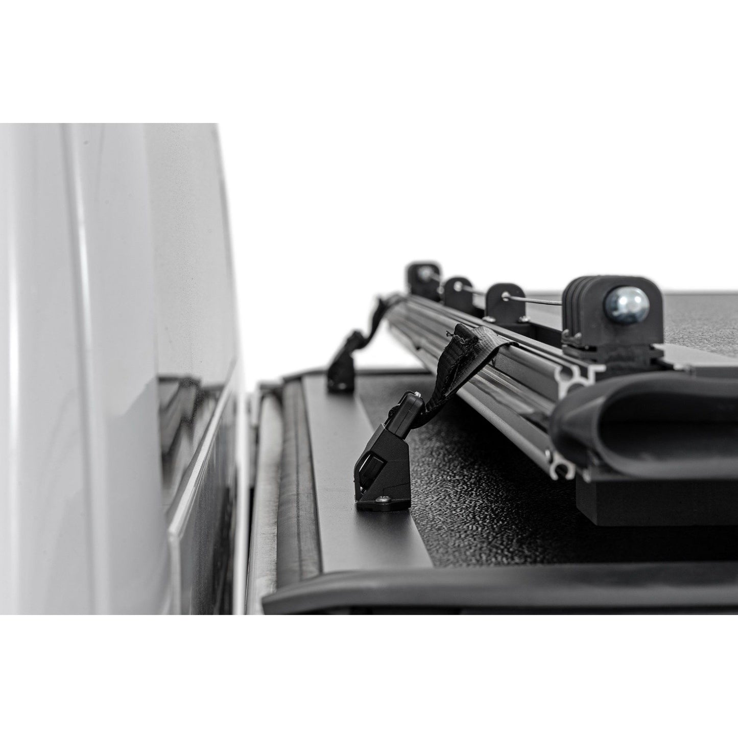ROUGH COUNTRY Hard Low Profile Bed Cover | 6' Bed | Chevy/GMC Canyon/Colorado (15-25) | 47120600B