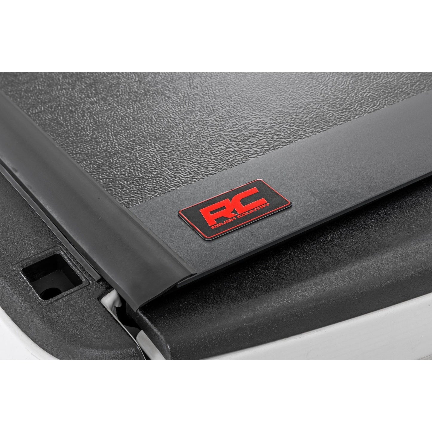 ROUGH COUNTRY Hard Low Profile Bed Cover | 6'4" Bed | Ram 1500/2500/3500 2WD/4WD (10-25 & Classic) | 47318650B