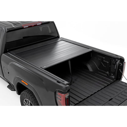 ROUGH COUNTRY | Manual Retractable Bed Cover  6'9" Bed  Chevy/GMC 2500HD/3500HD (20-26) | 53210690