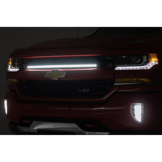 ROUGH COUNTRY LED Light Kit | Grille Mount | 30 Inch DRL | Chevy Silverado 1500 (16-18) | 70992