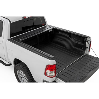 ROUGH COUNTRY | Manual Retractable Bed Cover  5'7" Bed  Ram 1500 (19-26)/1500 TRX (21-24) | 53307550