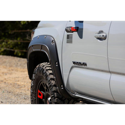 ROUGH COUNTRY | Defender Fender Flares  202 Black Onyx  Toyota Tacoma 2WD/4WD (2016-2023) | A-T11621-202