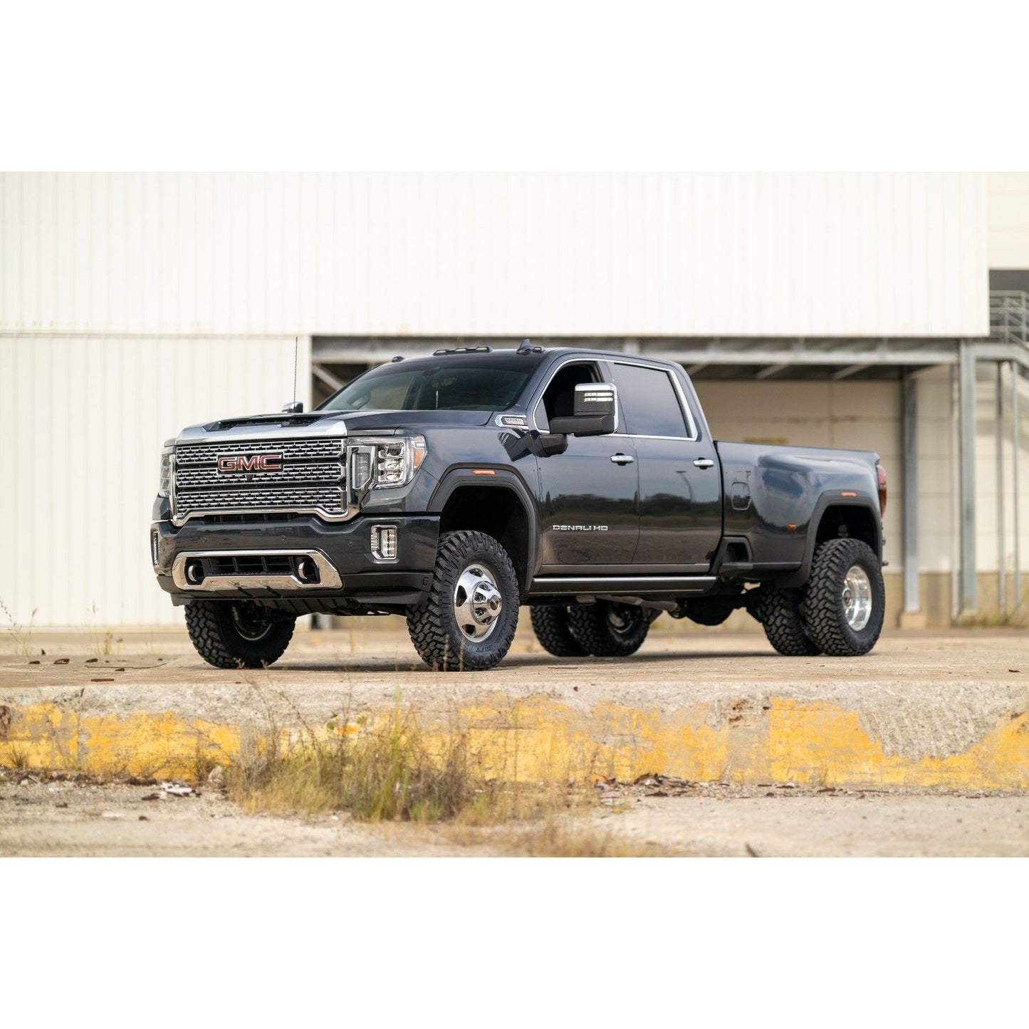 ROUGH COUNTRY 3 Inch Lift Kit | Chevy/GMC Sierra 3500 HD/Silverado 3500 HD 2WD/4WD (20-25) | 95630