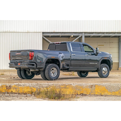 ROUGH COUNTRY 3 Inch Lift Kit | Chevy/GMC Sierra 3500 HD/Silverado 3500 HD 2WD/4WD (20-25) | 95630