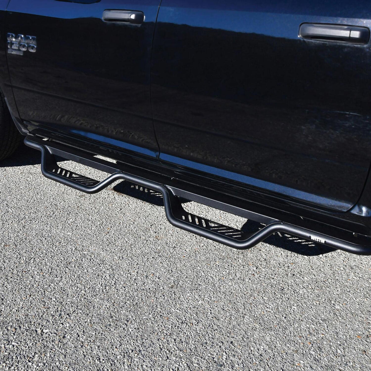 Westin Outlaw Drop Nerf Steps 2009-2018 Ram 1500 Crew Cab