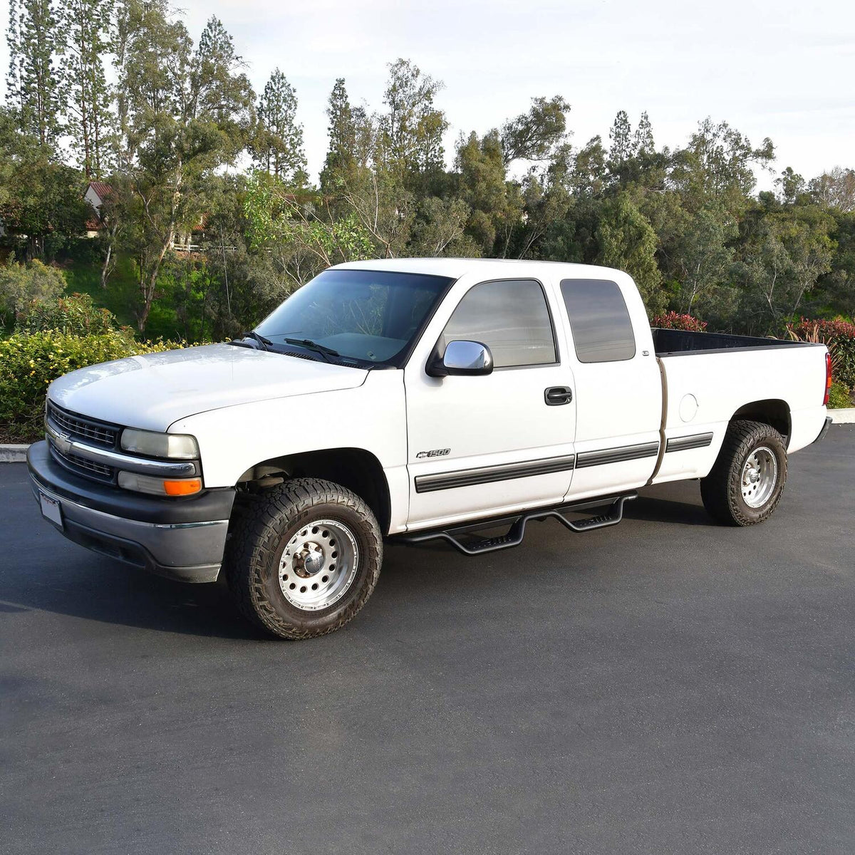Westin Outlaw Drop Nerf Steps 1999-2013 Chevy/GMC Silverado/Sierra 1500 Ext Cab