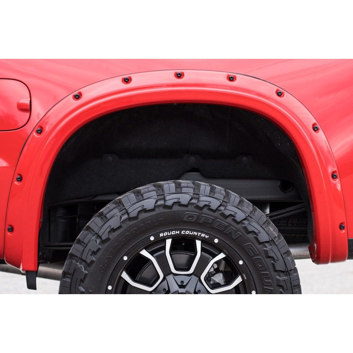 ROUGH COUNTRY Rivet Kit for Fender Flares | Black | 10015