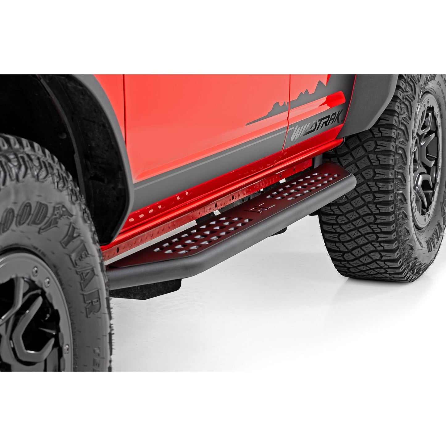 ROUGH COUNTRY OV2 Running Boards | Side Step Bars | 4-Door | Ford Bronco 4WD (2021-2025) | 14007