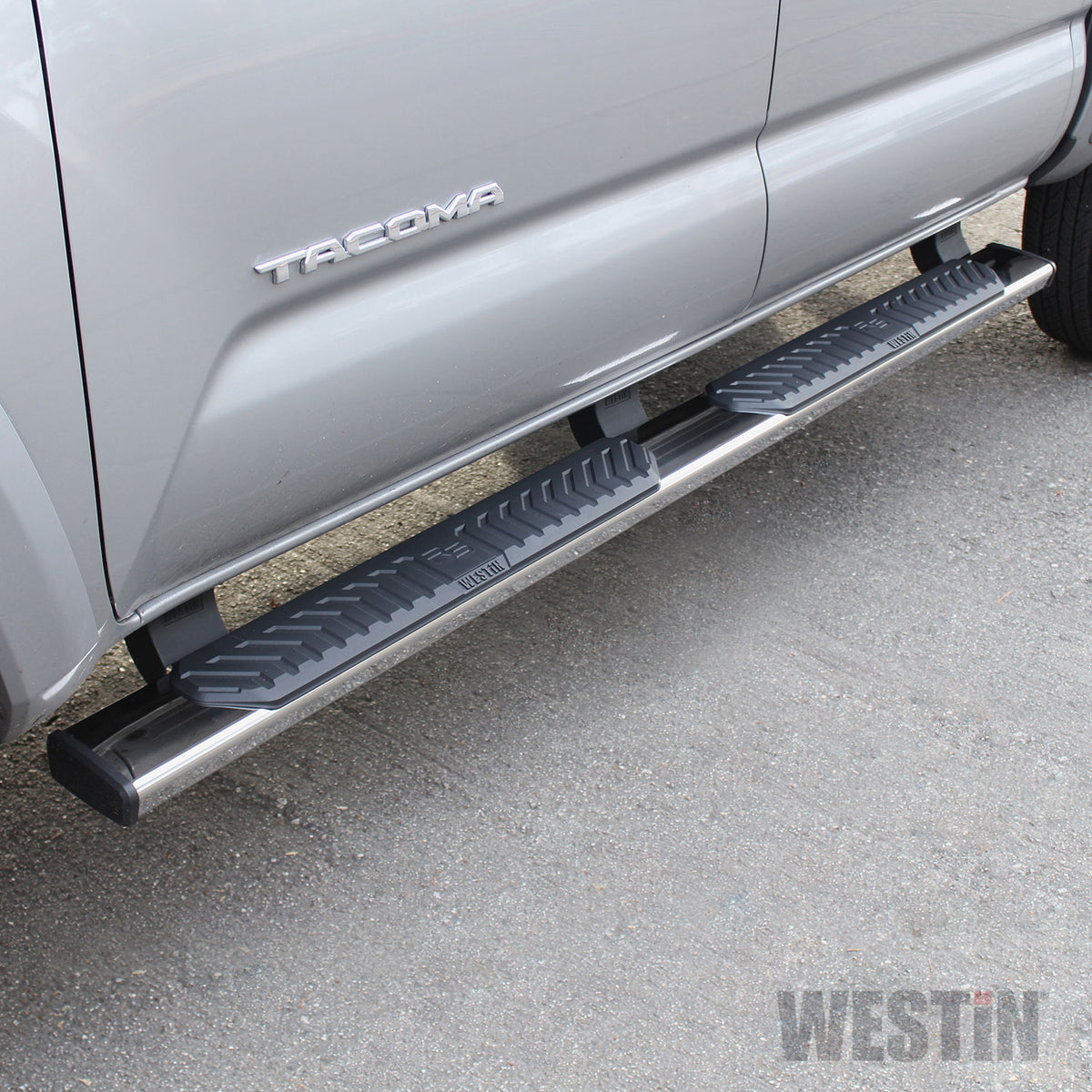 Westin R5 Nerf Steps 2005-2023 Toyota Tacoma Double Cab