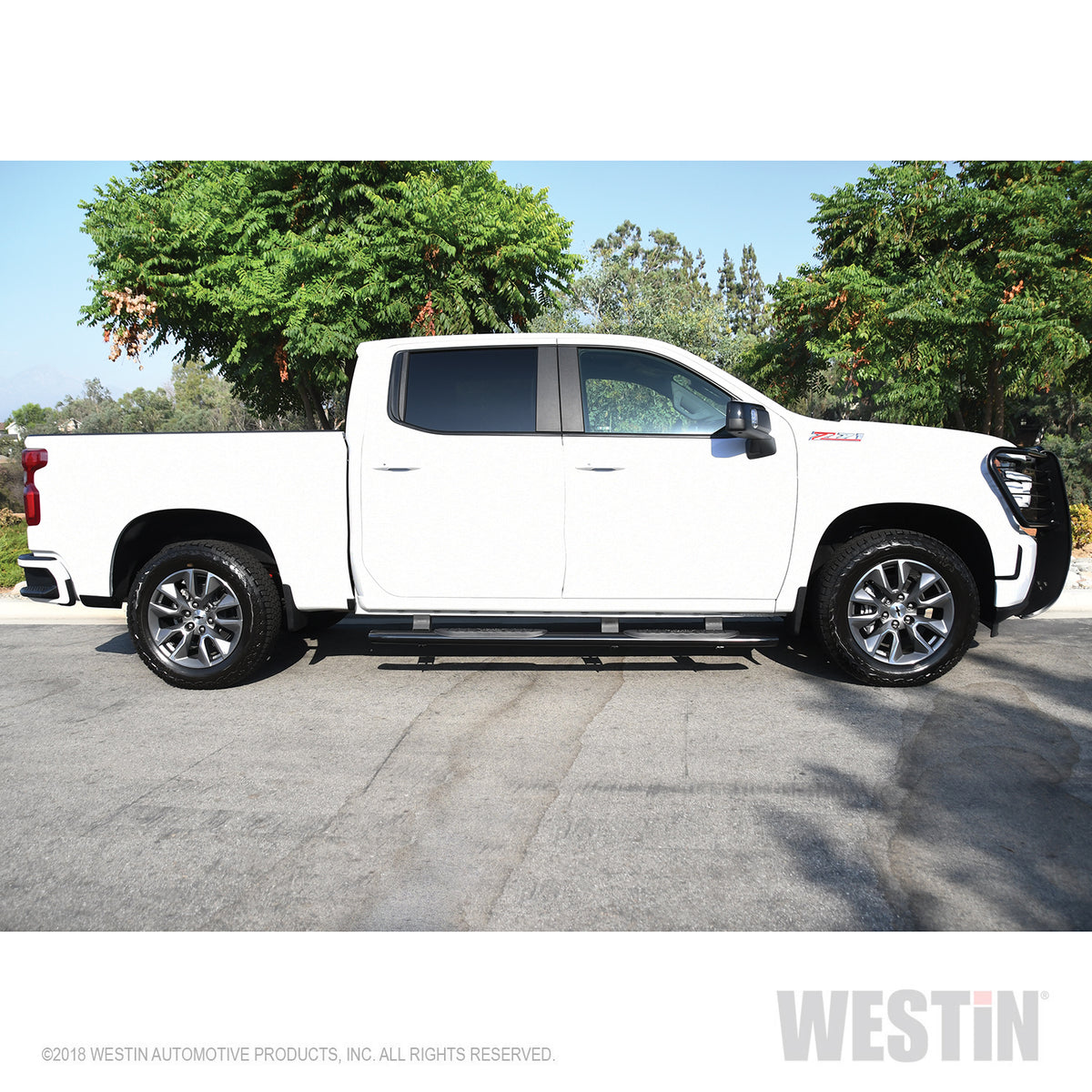 Westin PRO TRAXX 4 Nerf Steps 2019-2024 Chevy/GMC Silverado/Sierra 1500 Crew Cab